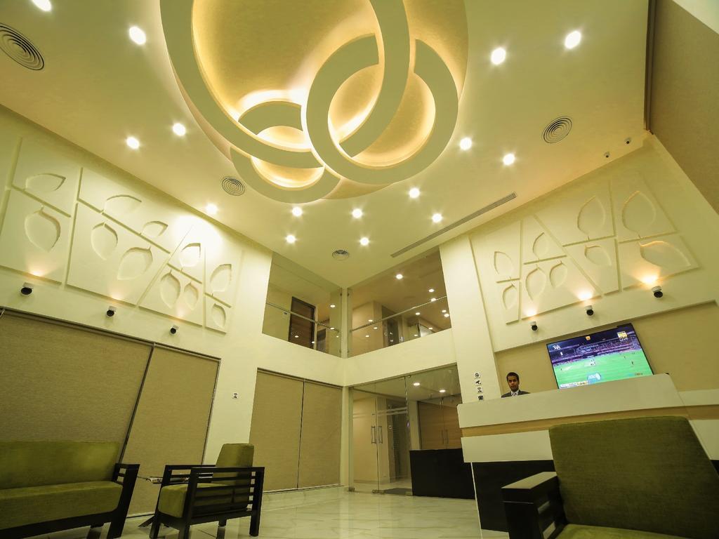 The Basil Park Hotell Bhavnagar Exteriör bild